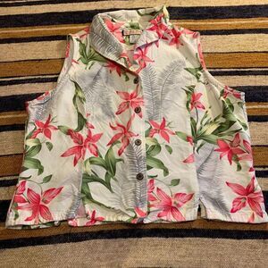 Jamaica Bay Button Down Hawaiian Shirt Cropped Top Tropical Floral Pink Collared